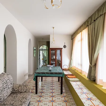 Villa Dammuso Blanco Scauri (Sicily)
