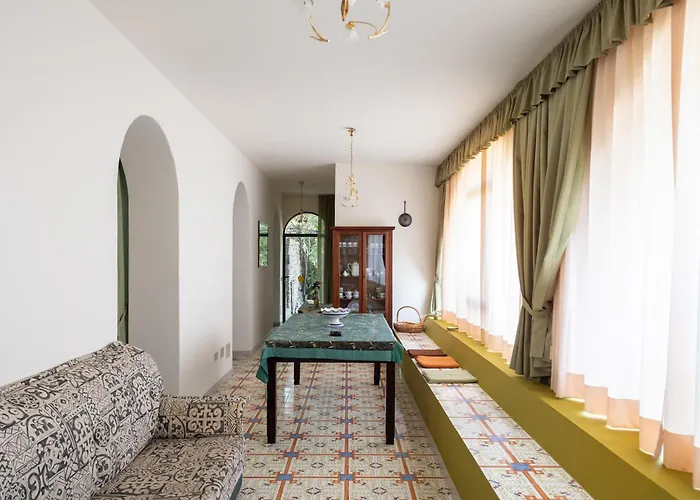 Villa Dammuso Blanco Scauri (Sicily)